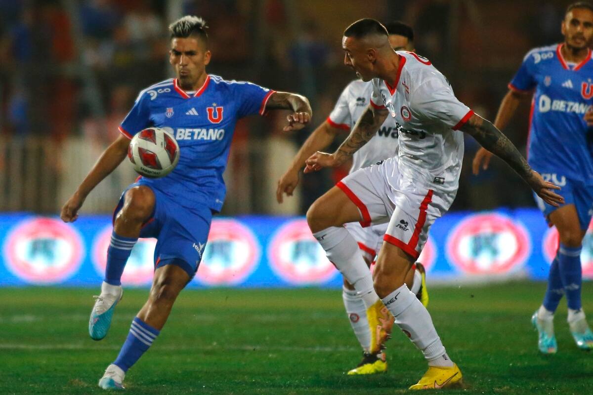 Leandro Fernández tendrá que pagar con los juveniles de la U. Foto: Aton.