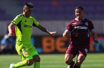 “Es impresentable, se tiene que ir”: Hinchas de la U estallan contra este jugador tras empate ante La Serena