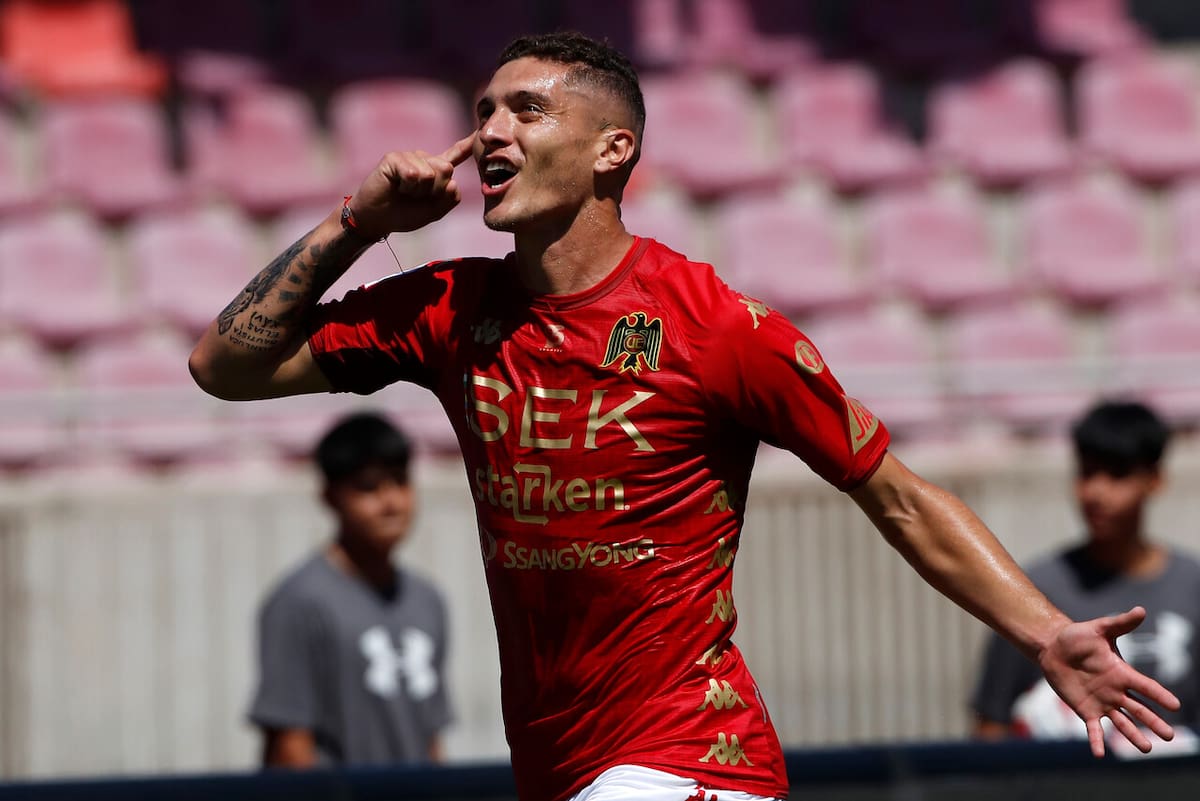 El delantero es opción para reforzar a Rangers. Foto: Aton.