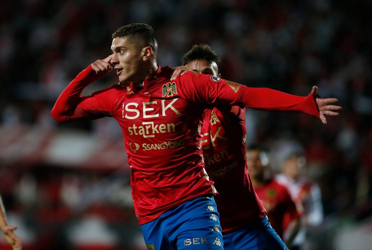 El delantero de Unión Española y del Campeonato Nacional que quiere ser veterinario. Foto: Aton.