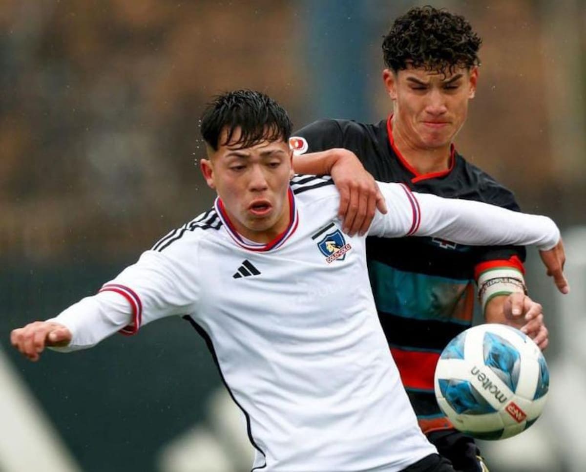 El extremo que la rompe en Colo Colo Proyección.