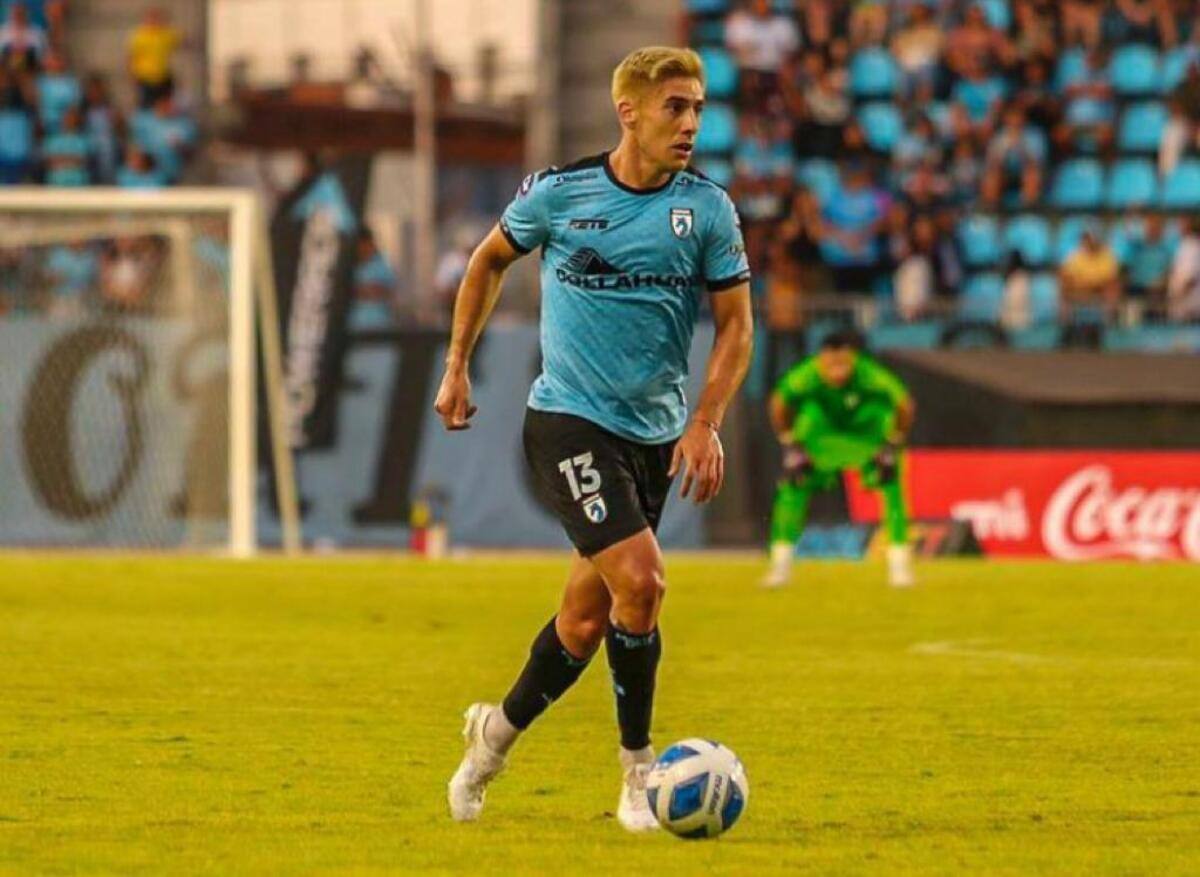 Asoma como titular en los nortinos.