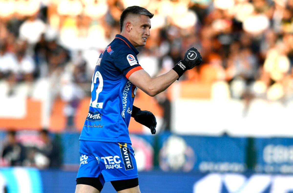 ¿Quiere repetirlo? Arquero de Cobresal todavía saca pecho por su gol de arco a arco a Colo Colo: “Va a quedar en la historia”