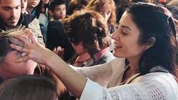 Dónde y cuándo ver en Chile a Leda Bergonzi, la sanadora de Rosario que bendijo a la mamá de Messi