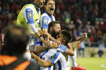 VIDEO | Club español lanzó insólita campaña para captar socios: “venderá” su cancha para sortear premios