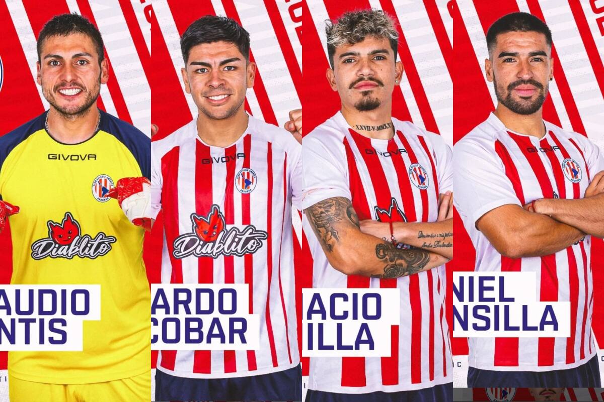 Claudio Santis, Ricardo Escobar, Ignacio Pinilla y Daniel Mansilla.