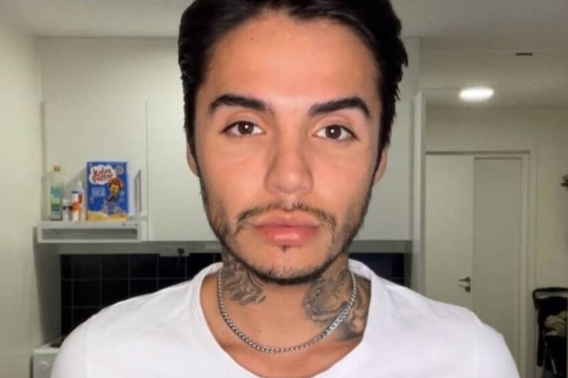 se aburrió de las fake news y señaló que le extirparán una parte de su cuerpo. Créditos: Instagram