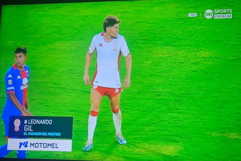 El volante fue elegido el mejor jugador del partido en el triunfo de Huracán por 2-0 ante Tigre.
