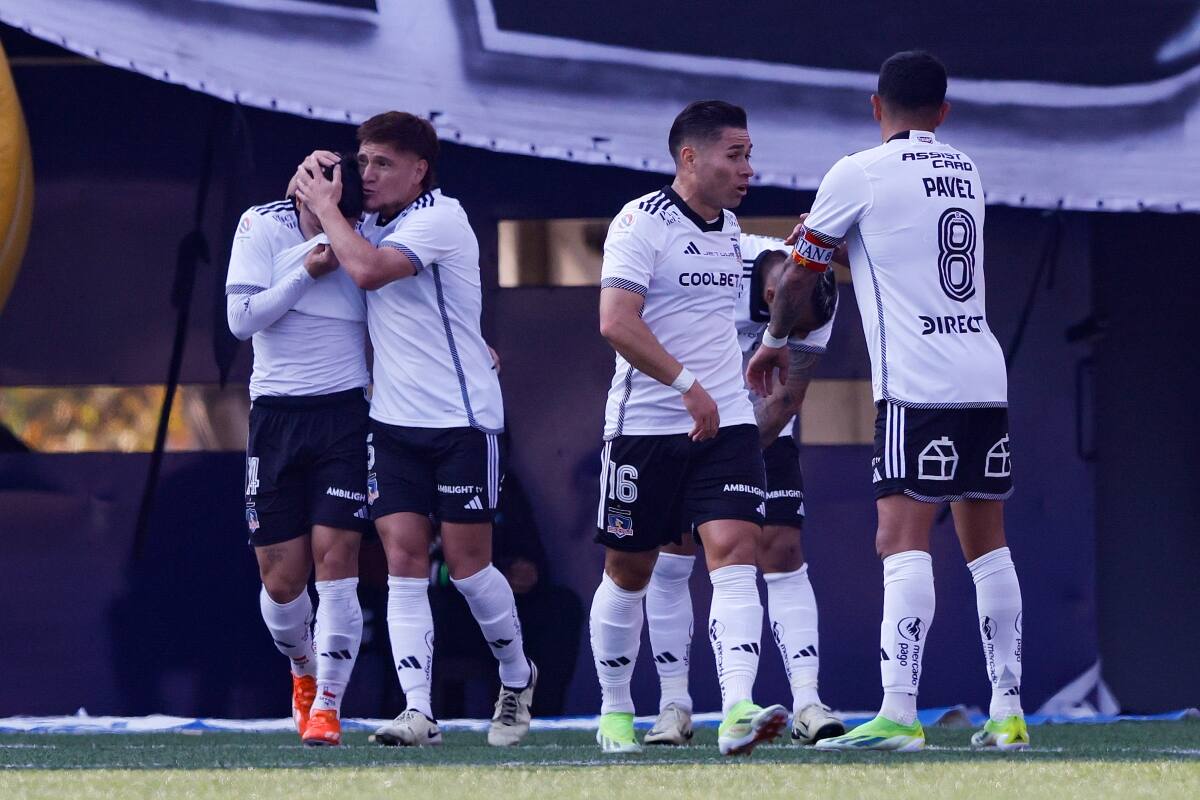 jugando por Colo Colo en 2024.