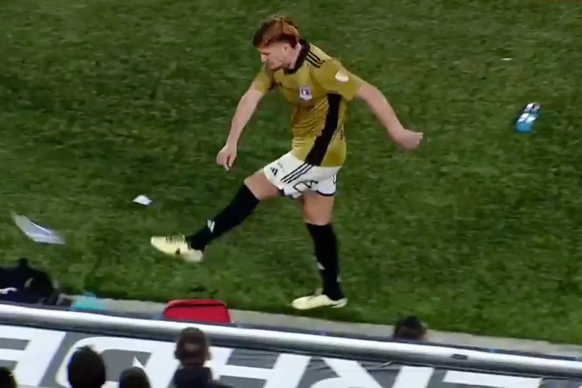 Leonardo Gil no la pasa bien en Colo Colo.