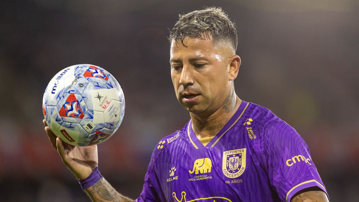 Leonardo Valencia podría dejar Deportes Concepción: este club del fútbol chileno busca su fichaje