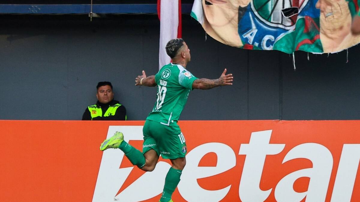 Garrafal error de Alan Saldivia: el golazo de Leonardo Valencia que sentenció a Colo Colo