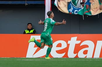 Garrafal error de Alan Saldivia: el golazo de Leonardo Valencia que sentenció a Colo Colo