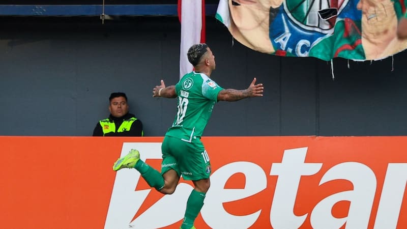 Garrafal error de Alan Saldivia: el golazo de Leonardo Valencia que sentenció a Colo Colo