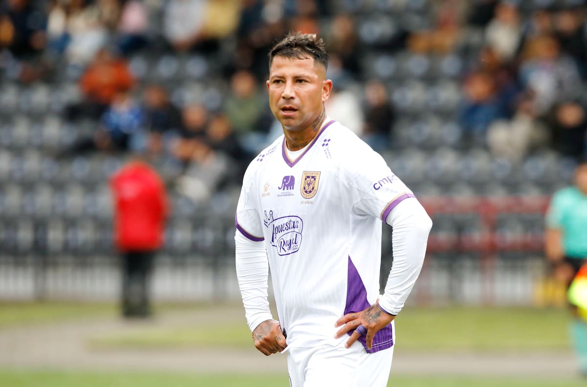 Leonardo Valencia rompe el silencio ante los rumores de una posible salida de Deportes Concepción