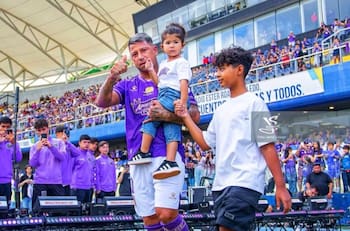 “Te lleva a tomar buenas decisiones”: Leo Valencia revela qué lo convenció para fichar en Deportes Concepción