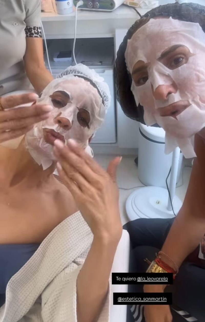 Las famosas se encontraron en un salón de belleza. Créditos: Instagra,