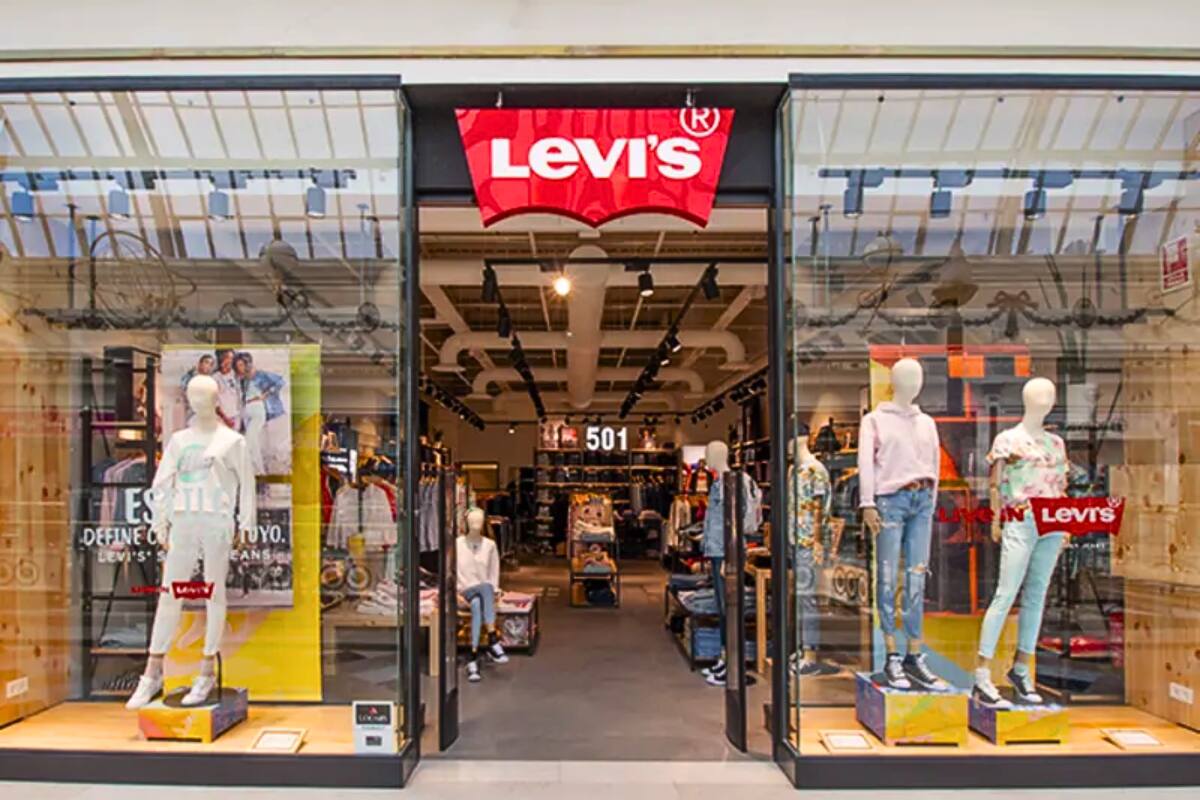 Cerró su antigua tienda en el Mall Cenco Costanera para trasladarse a otro local del recinto que es más grande.