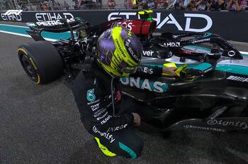 Ferrari lo espera: la emocionante despedida de Lewis Hamilton de Mercedes