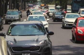 Ley obliga a grabar patente en vidrios y espejos: ¿Hasta cuándo es el plazo y cuáles son las multas?