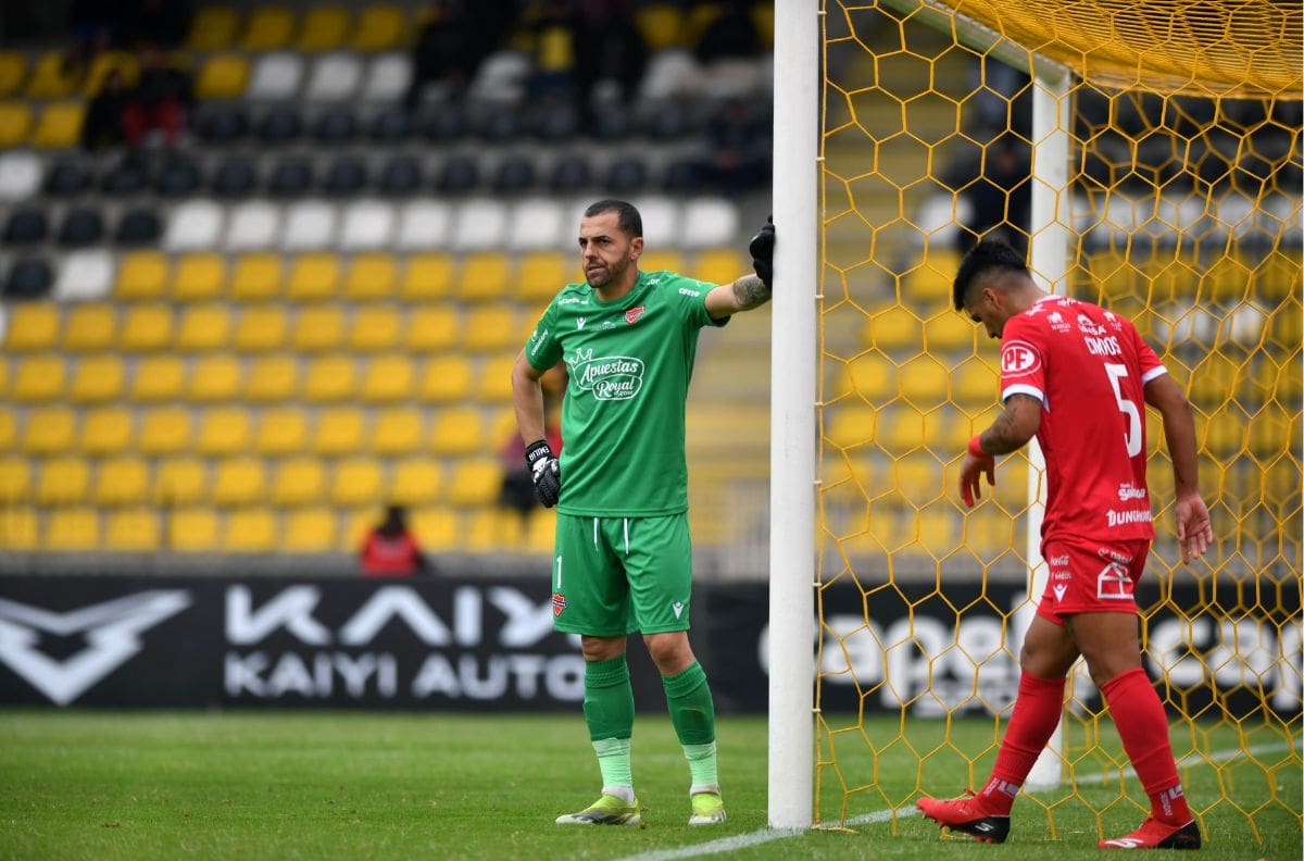 VIDEO | ¡De no creer! La tremenda chambonada que permitió el gol de Coquimbo Unido a Ñublense