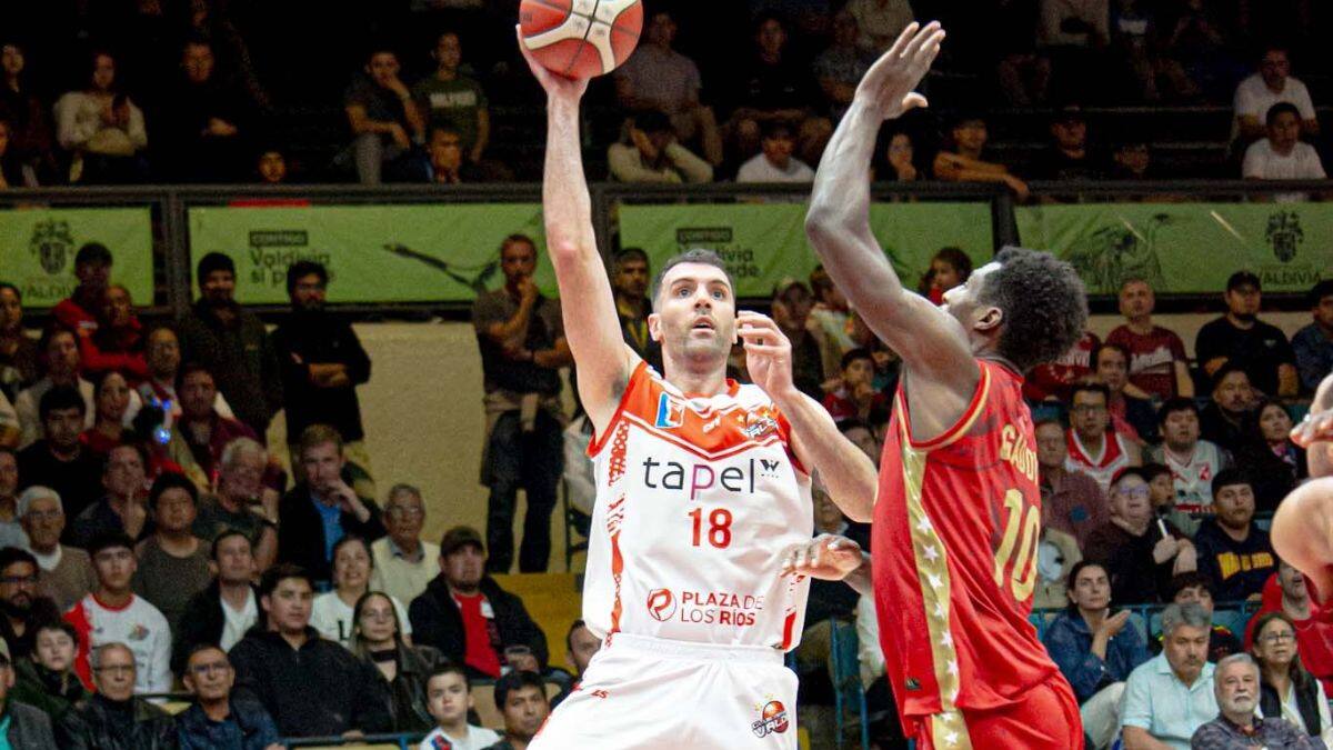 Valdivia se impone ante Leones y estira la final de la Liga Nacional de Basquetbol