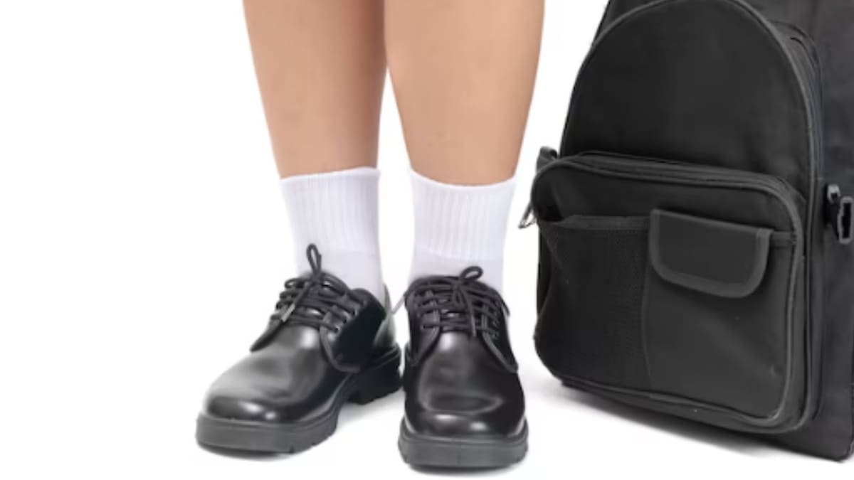 Sin pastas de zapatos: Este truco casero te ayudará a limpiar y abrillantar tu calzado escolar