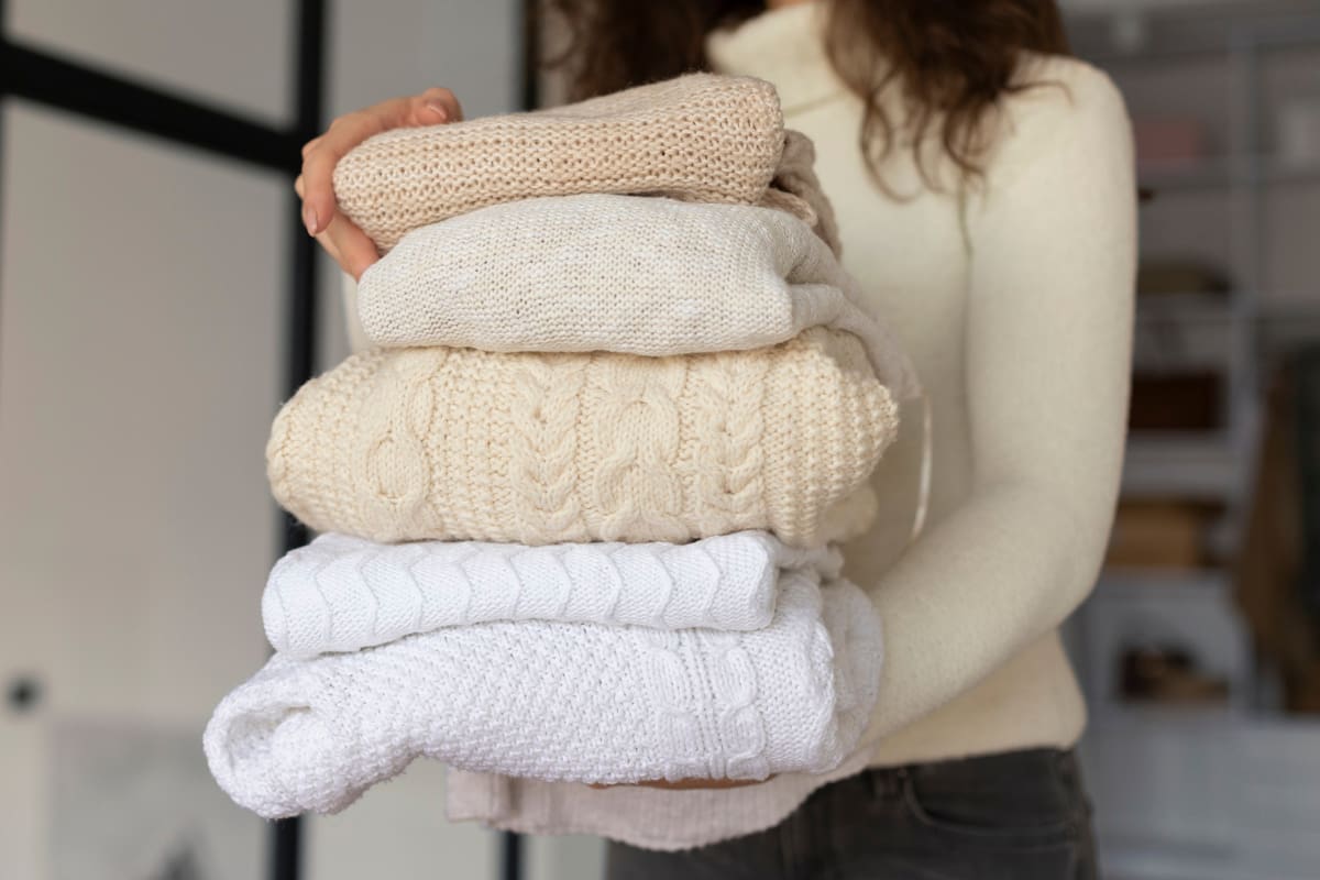 Conoce cómo evitar los pelos y estática en la ropa.