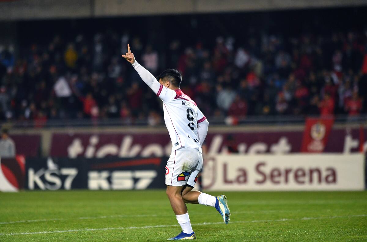 Desde Turquía vienen a la carga por el máximo goleador de Primera B, Lionel Altamirano
