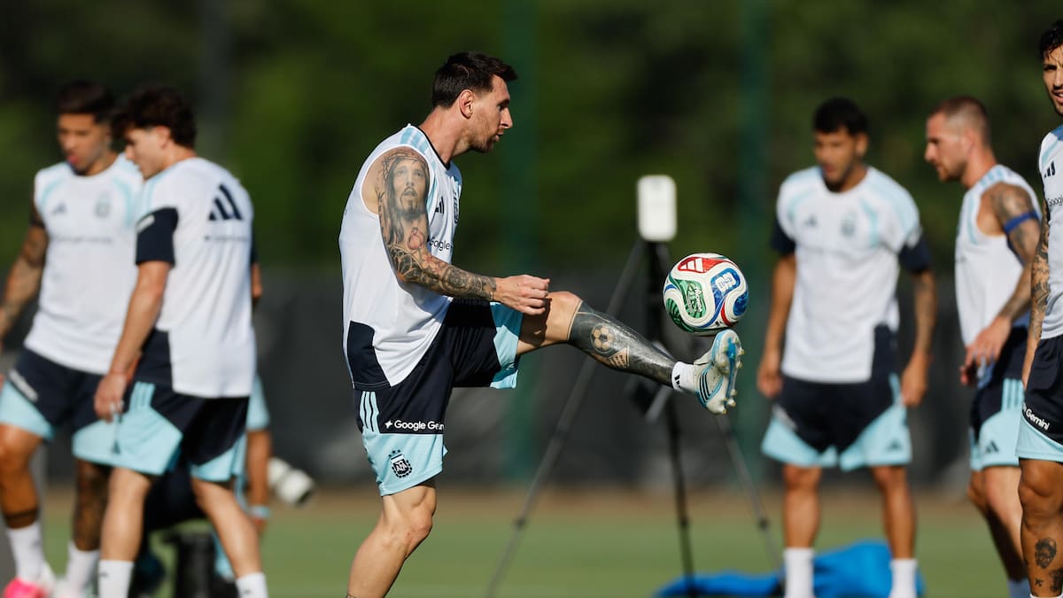 Messi volverá al banco en un Mundial tras veinte años, pero conservará su liderato goleador