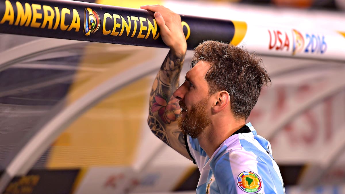 “Después de otro fracaso”: en Francia reviven la caída de Messi ante Chile en la Copa América 2016