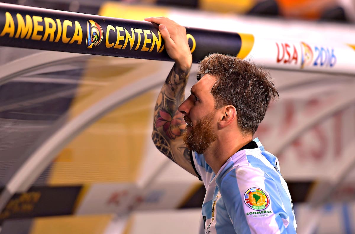 “Después de otro fracaso”: en Francia reviven la caída de Messi ante Chile en la Copa América 2016