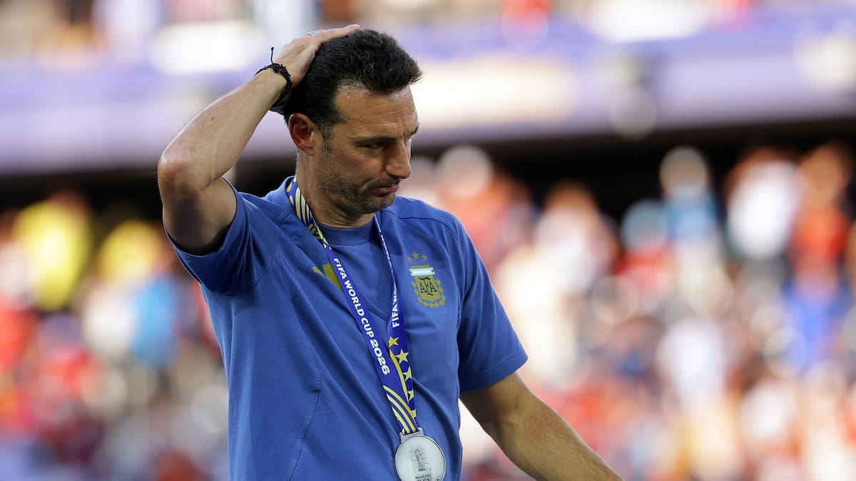 Lionel Scaloni se queja de la expulsión y pone en duda su continuidad tras derrota de Argentina: “No sé si voy a poder”