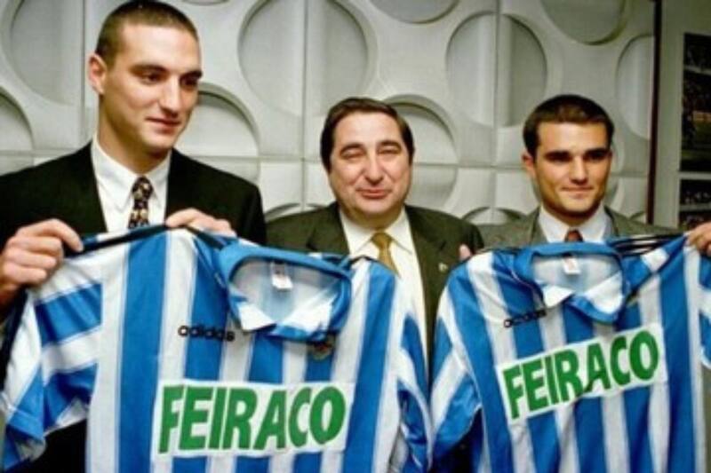 en su arribo al Deportivo La Coruña. Foto: Clarín.
