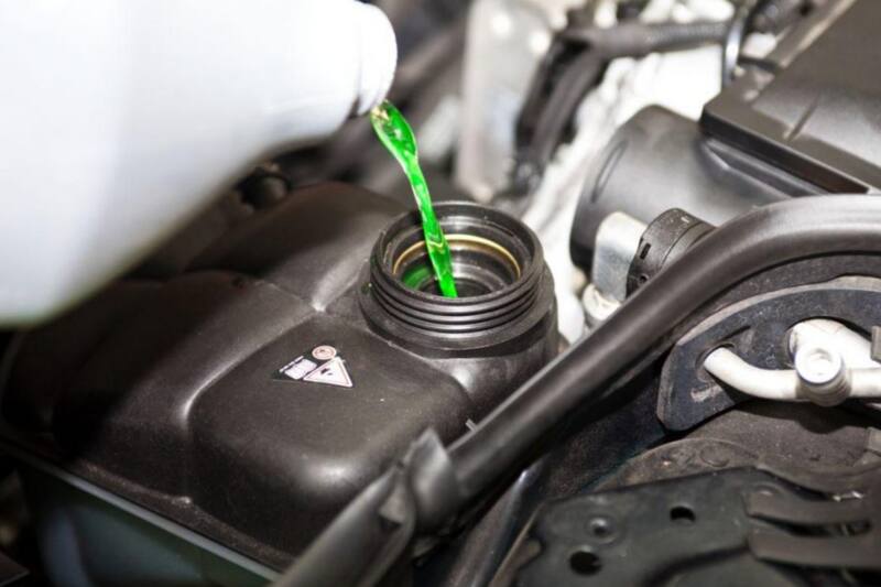 Cómo mantener el líquido refrigerante en buen estado