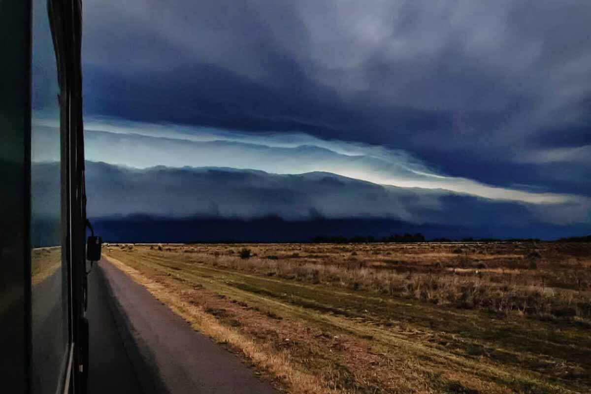Fuertes tormentas atacaron durante la jornada de este viernes 8 al país trasandino.