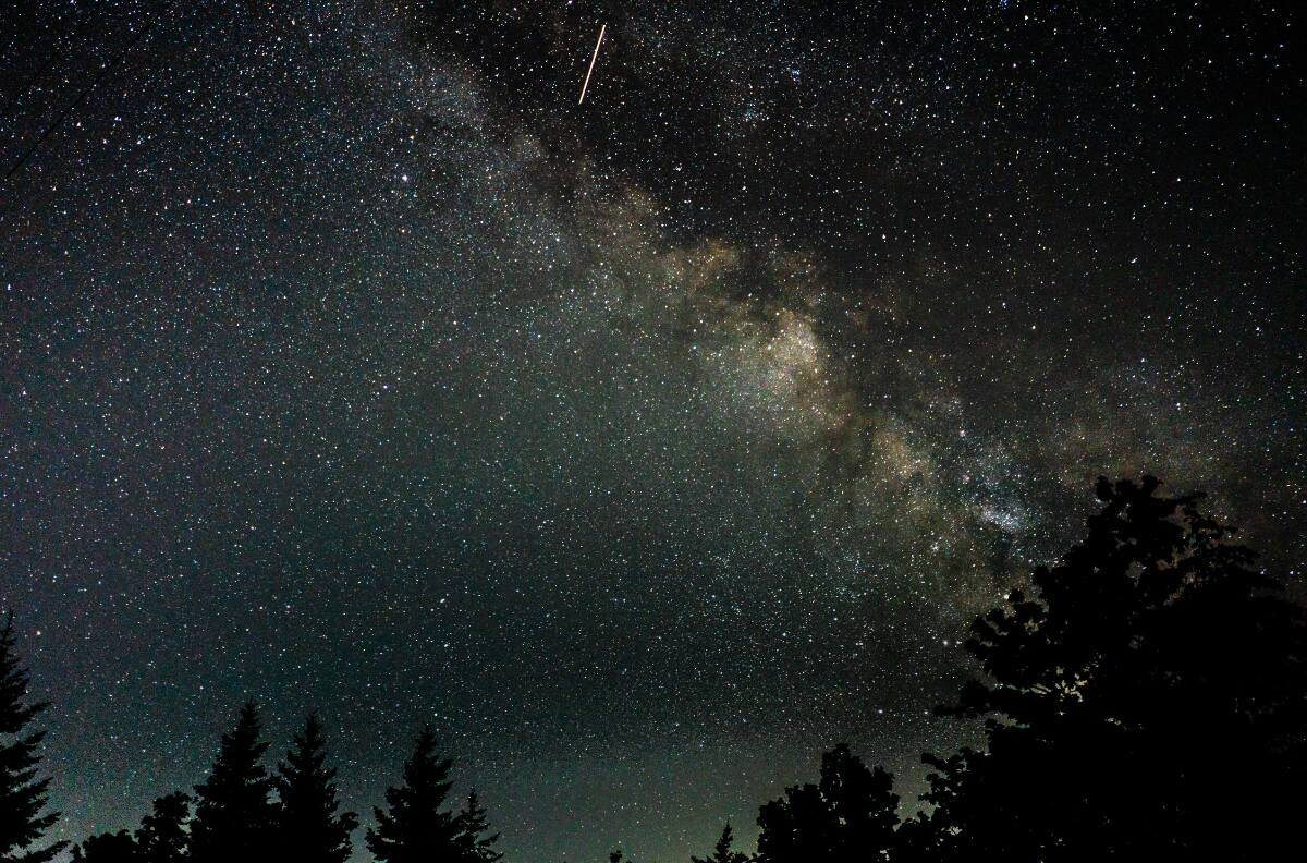 Se verán más de 200 meteoros por hora: ¿Cuándo será la próxima lluvia de estrellas en Chile?