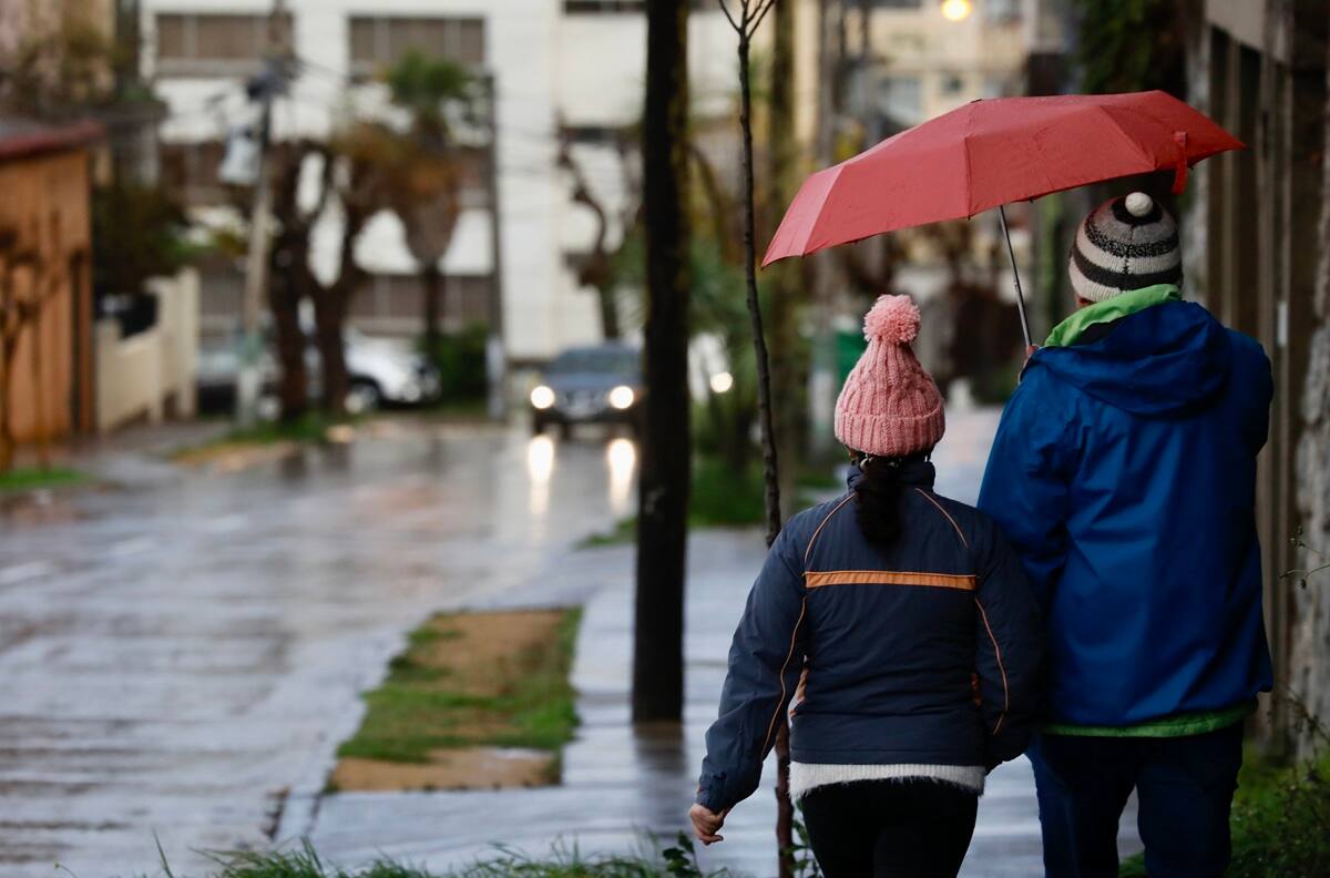 ¿Hasta qué hora lloverá en la Región Metropolitana?