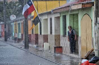 VIDEO | San Pedro de Atacama: Intensas lluvias y granizos se registran este fin de semana