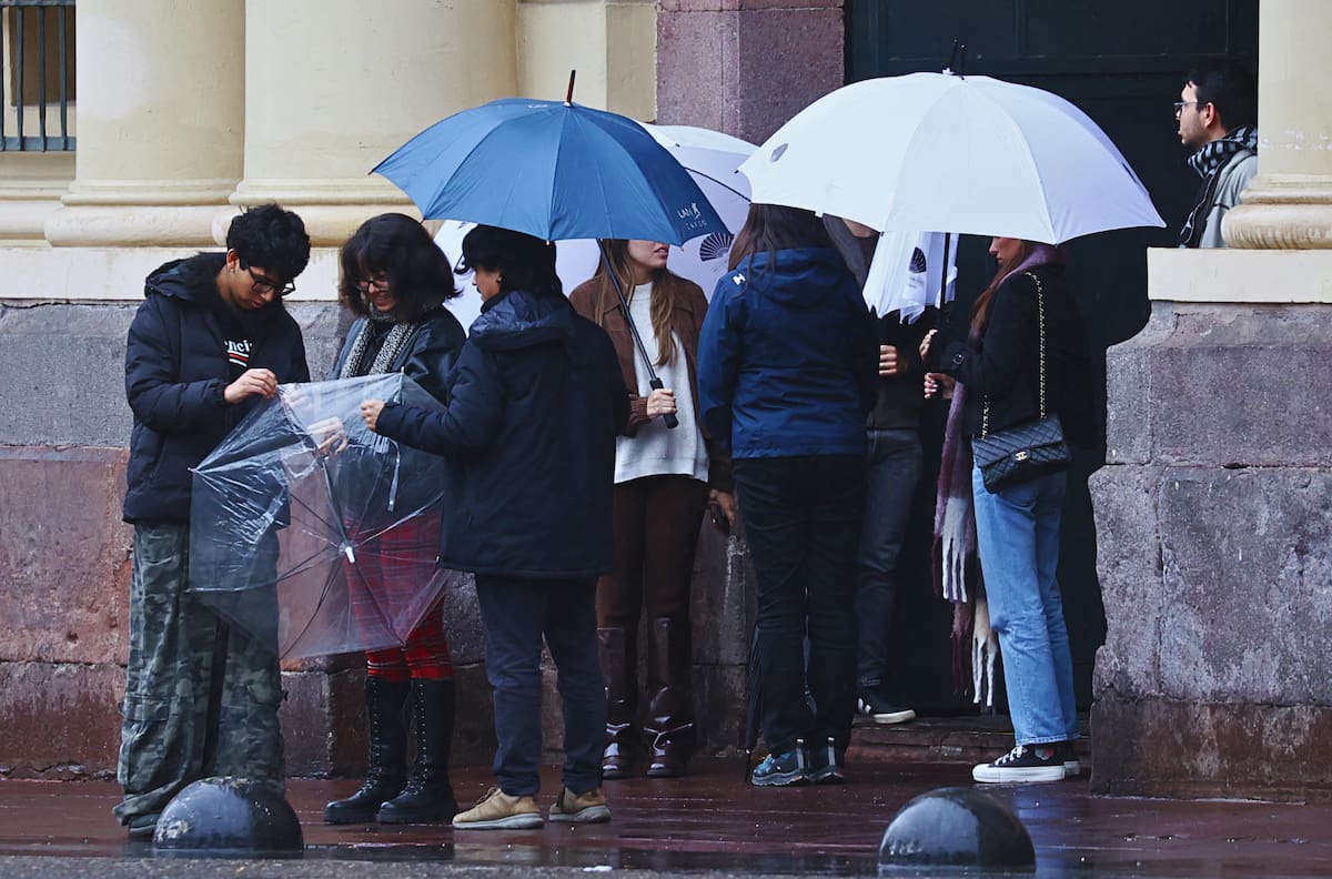 Lluvias en Santiago: Este es el horario exacto del peak de agua para este domingo 19 de julio