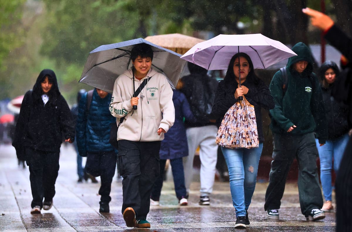 Gianfranco Marcone confirma lluvia en Santiago: ¿Cuándo habrá precipitaciones y cuántos mm caerán?