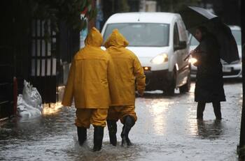 DMC emite alerta meteorológica por fuertes lluvias de hasta 95 milímetros en dos regiones del sur de Chile