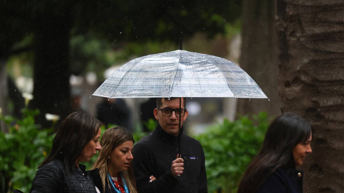 Advierten semana de lluvias intensas en gran parte del sur de Chile: precipitaciones se mantendrán hasta el viernes