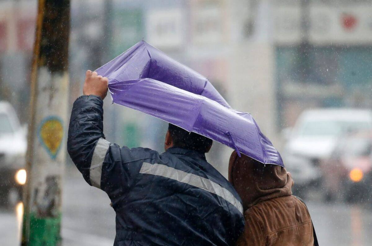 Emiten avisos por lluvias y vientos de hasta 90 km/h durante el fin de semana de Fiestas Patrias