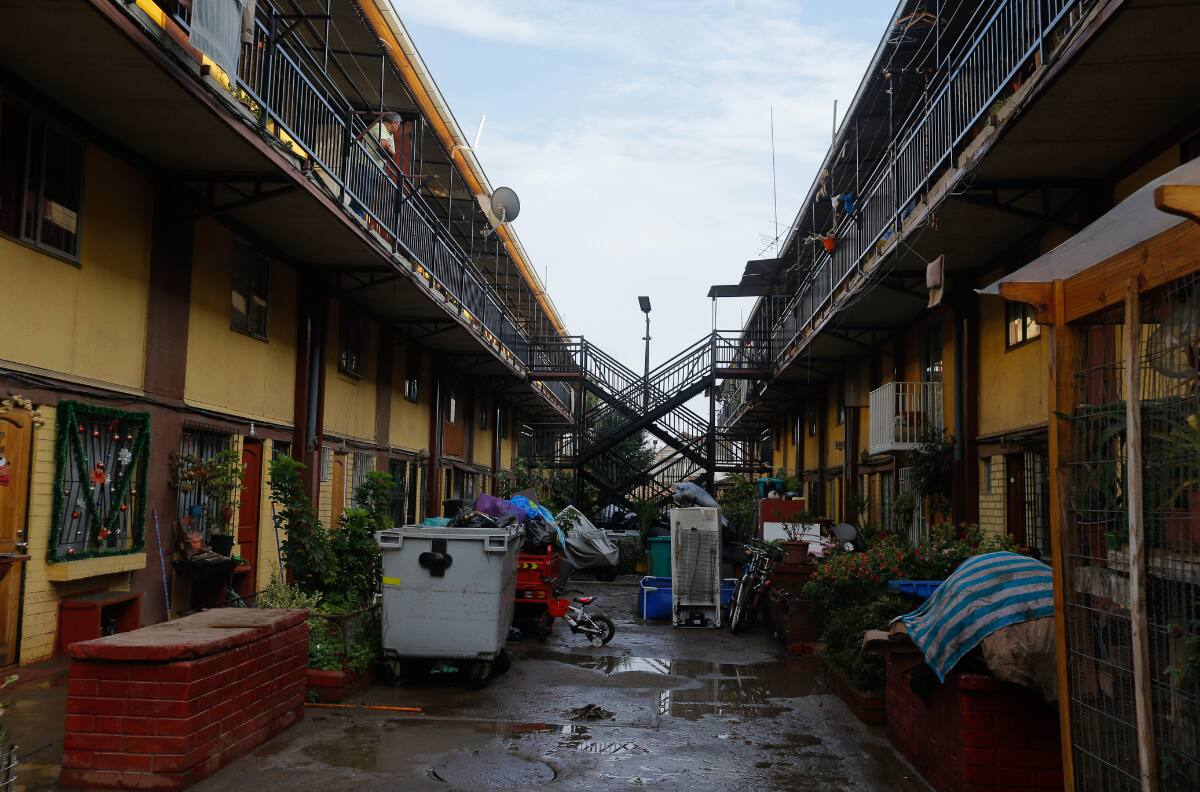 Tras intensas lluvias: 5.289 hogares permanecen sin luz en la Región Metropolitana