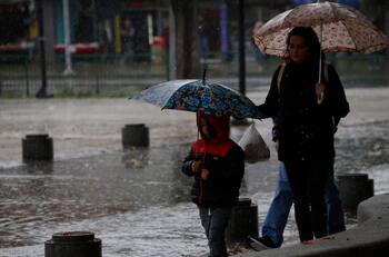 Senapred declara Alerta Temprana Preventiva por pronosticada nevada en la Región Metropolitana