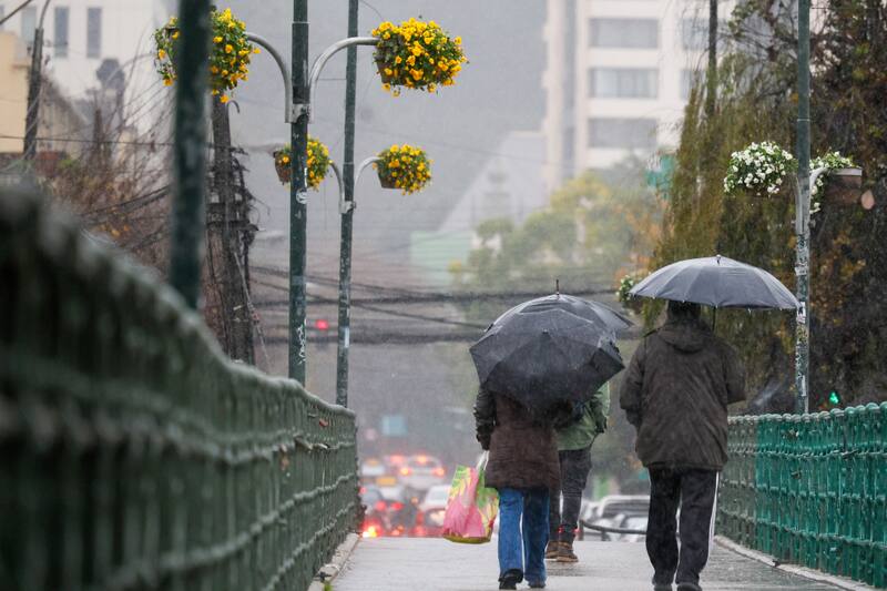Revisa dónde lloverá este fin de semana.