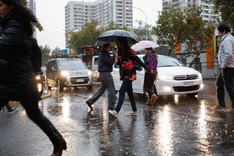 Un poco más de 17 mm de lluvia se espera para abril del 2024 en Santiago.