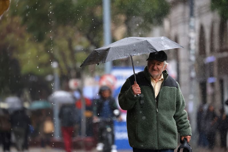 Durante la jornada además se estiman máximas de hasta 25°C en Santiago. Créditos: Jonnathan Oyarzun/Aton Chile.