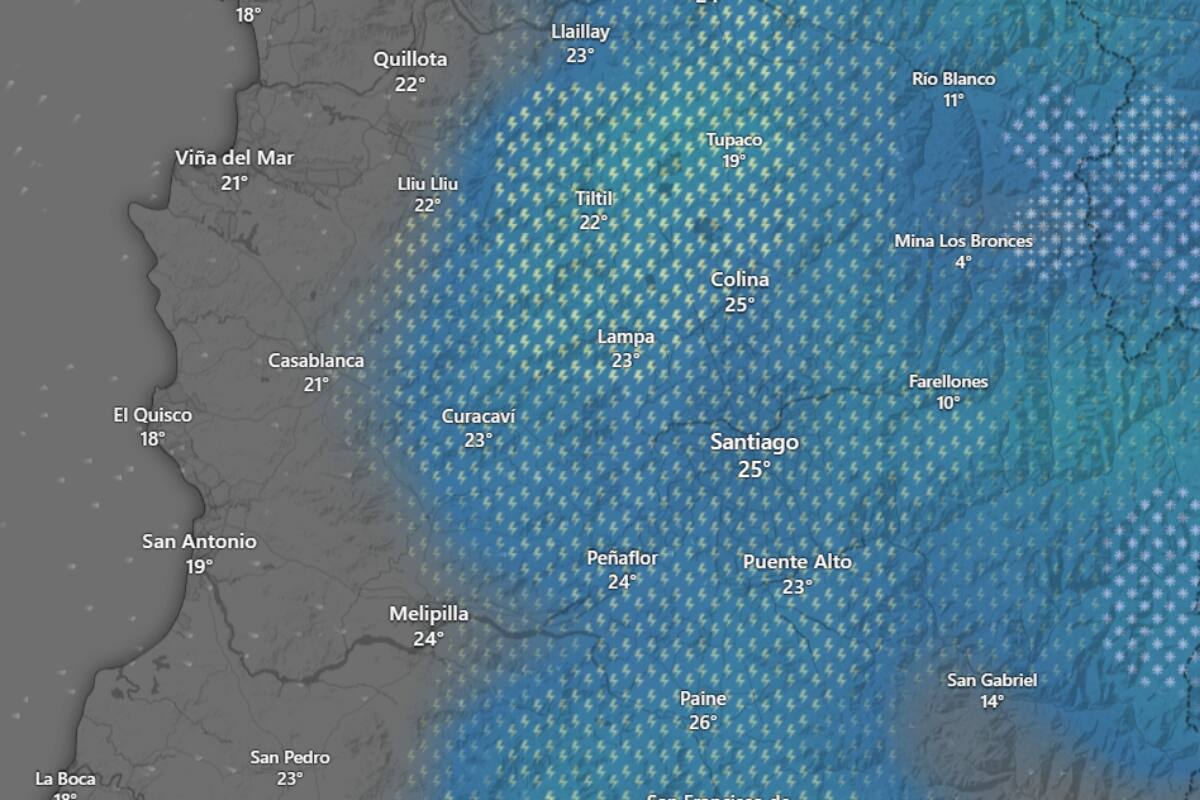 Las precipitaciones se harán sentir a eso de las 17:00 horas en la capital, acompañadas de tormentas eléctricas. Créditos: Windy.